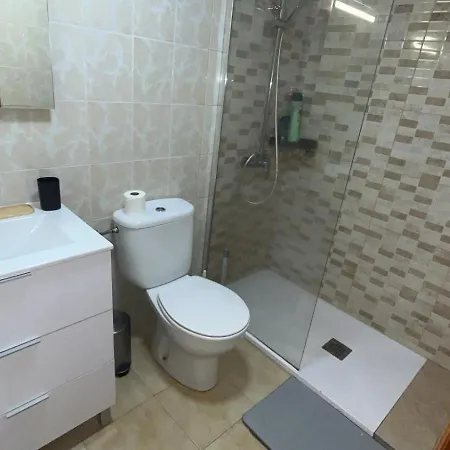 Jardin : Bright Spacious One Bedroom Flat