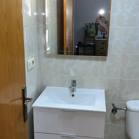 Jardin : Bright Spacious One Bedroom Flat *